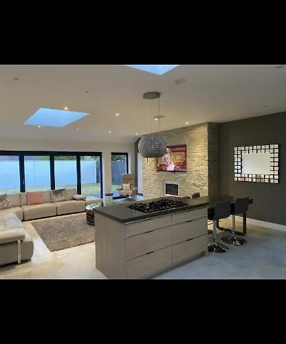 Perfect 4 Bedroom 2 Bathroom Home